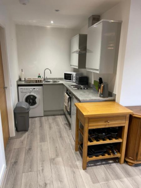 Lovely, Sleeps 8, Cafe Bars, Central Formby